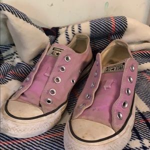 Light Purple/Pink Low-Top Converse